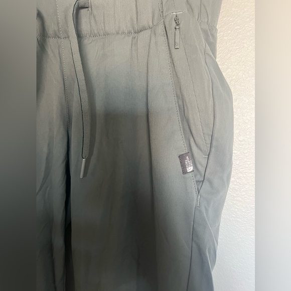 The North Face Womens Drawstring Ankle Joggers Pants grey Size XS NF0A2TFK - Picture 4 of 6